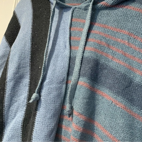 American Eagle Sweatshirt - Picture 2 of 5